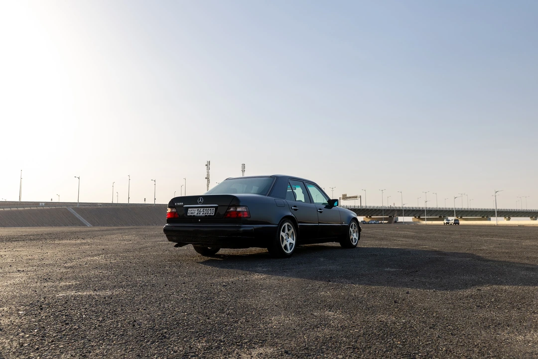 1995 Mercedes-Benz W124 E-Class - Image 13 of 31
