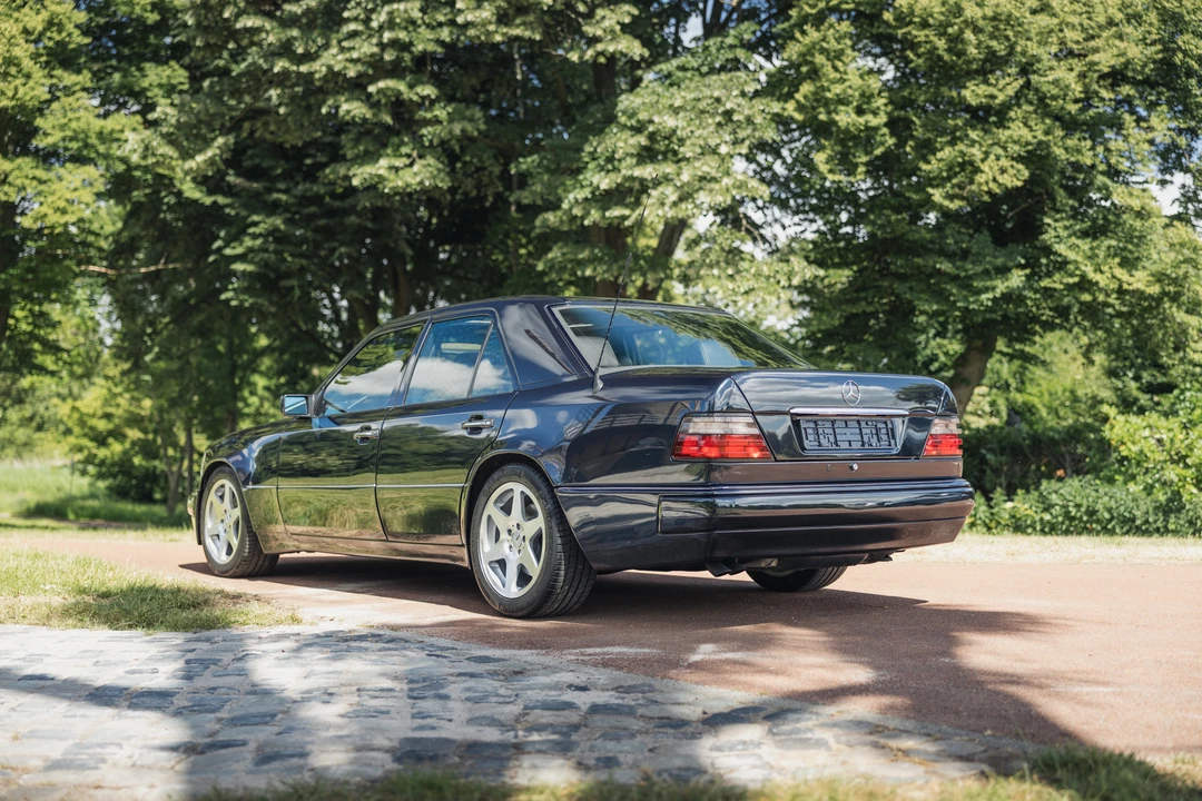 1995 Mercedes-Benz 500E & E500 - Image 7 of 31