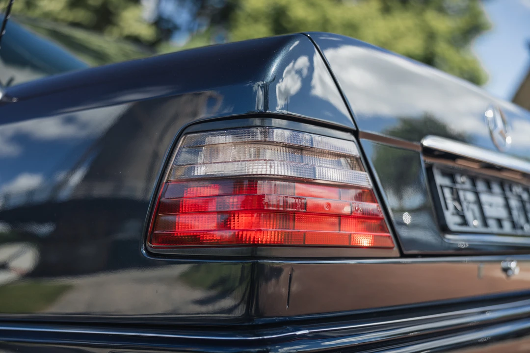 1995 Mercedes-Benz 500E & E500 - Image 28 of 31