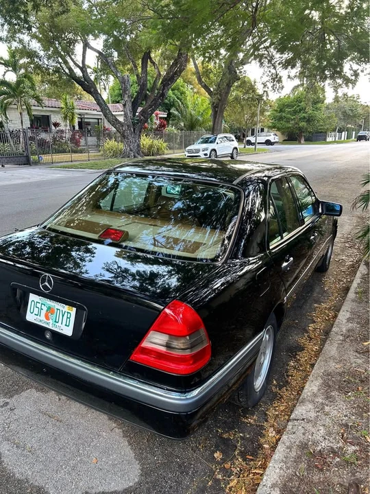 1995 Mercedes-Benz W202 C-Class - Image 6 of 16