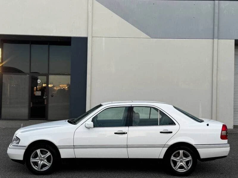 1995 Mercedes-Benz W202 C-Class - Image 7 of 12