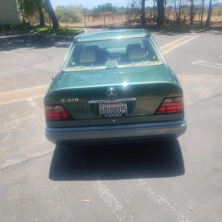 1995 Mercedes-Benz W124 E-Class - Image 11 of 13
