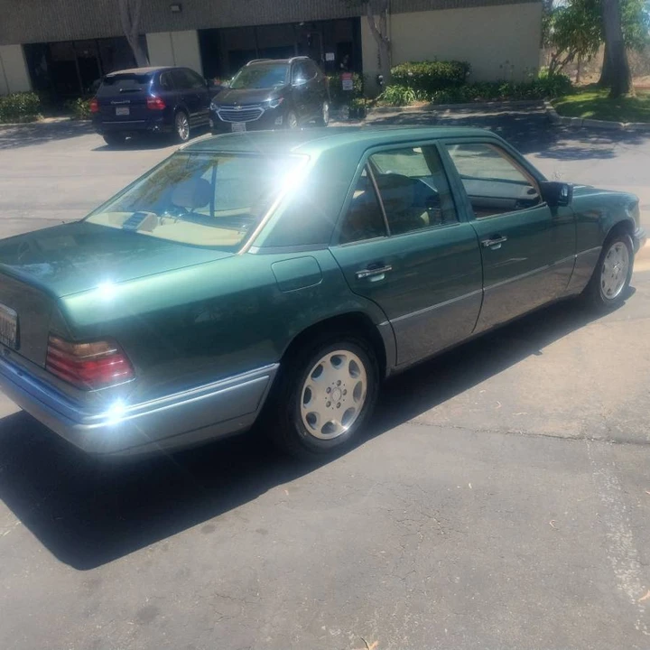 1995 Mercedes-Benz W124 E-Class - Image 10 of 13