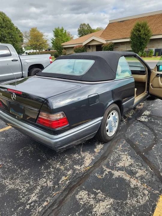 1995 Mercedes-Benz W124 E-Class - Image 2 of 10