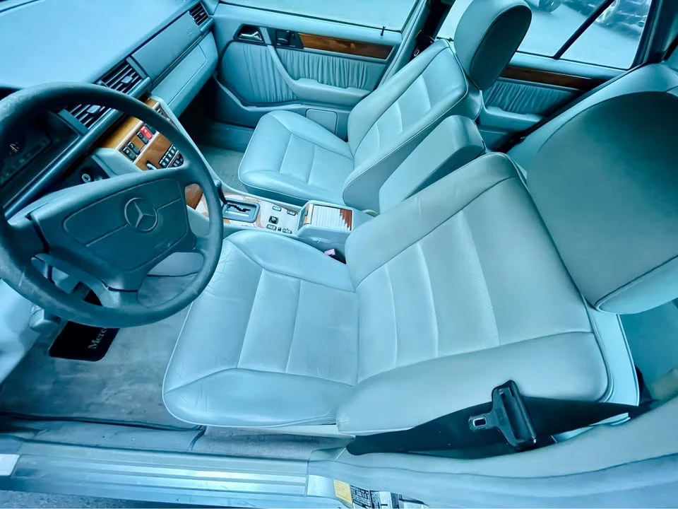 1995 Mercedes-Benz W124 E-Class - Image 8 of 20