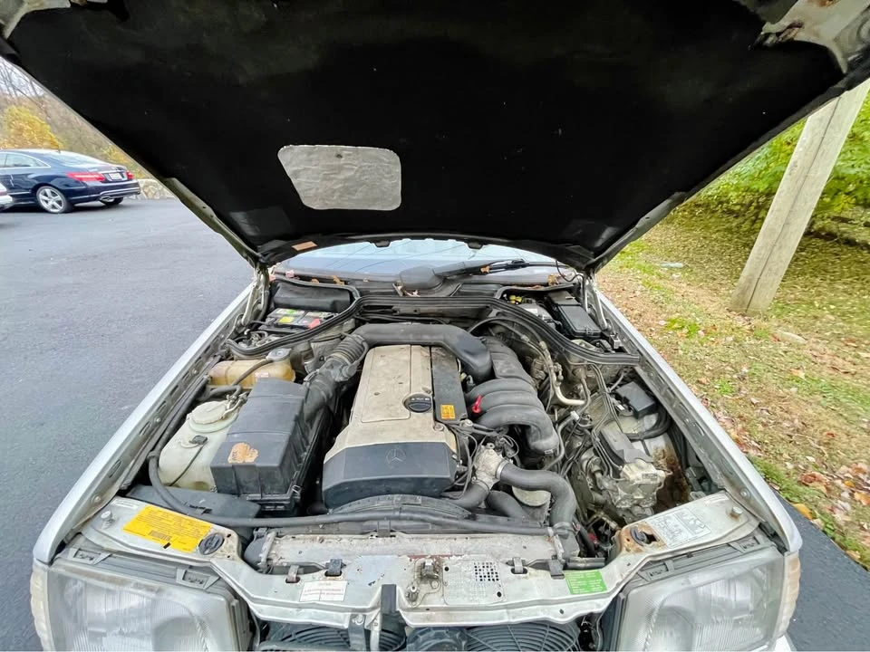 1995 Mercedes-Benz W124 E-Class - Image 16 of 20