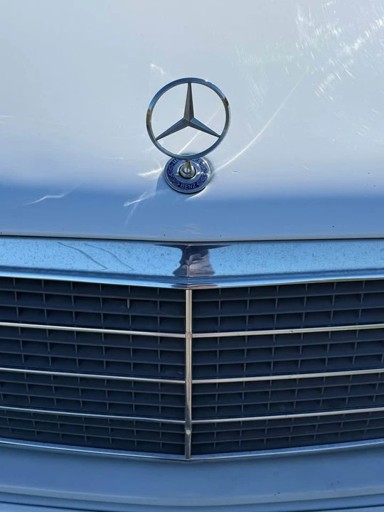 1995 Mercedes-Benz W124 E-Class - Image 3 of 18
