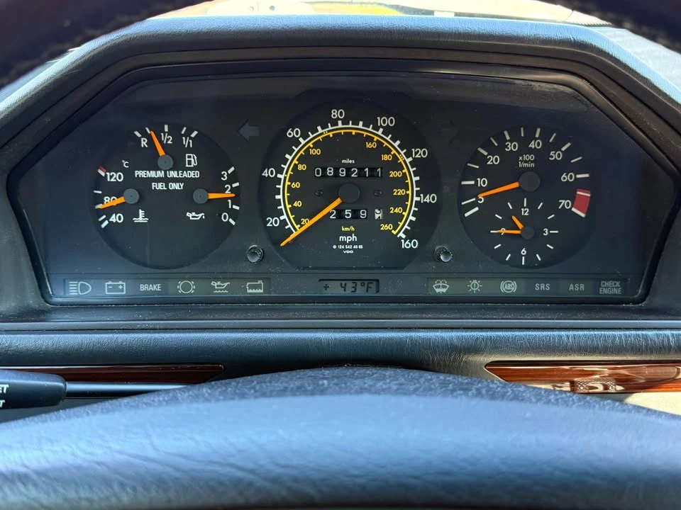 1995 Mercedes-Benz W124 E-Class - Image 11 of 18