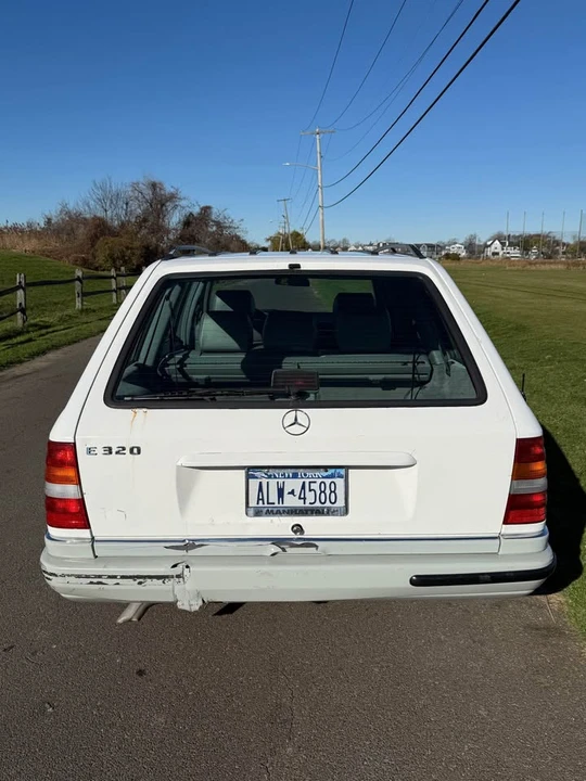 1995 Mercedes-Benz W124 E-Class - Image 6 of 18