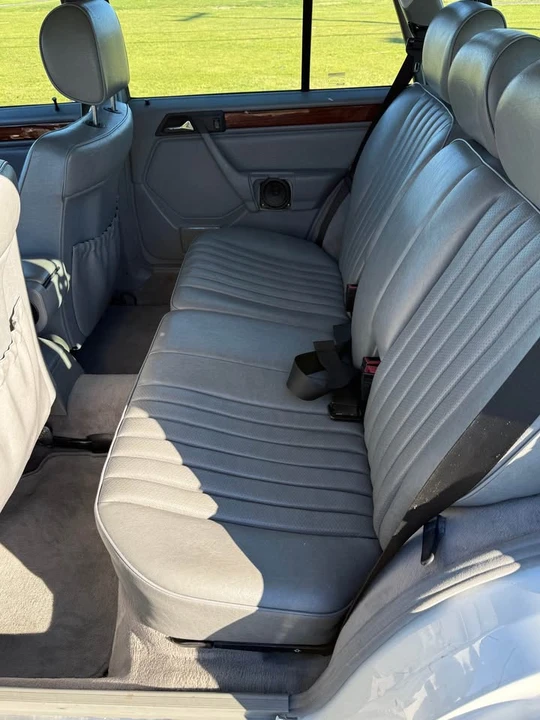 1995 Mercedes-Benz W124 E-Class - Image 8 of 18