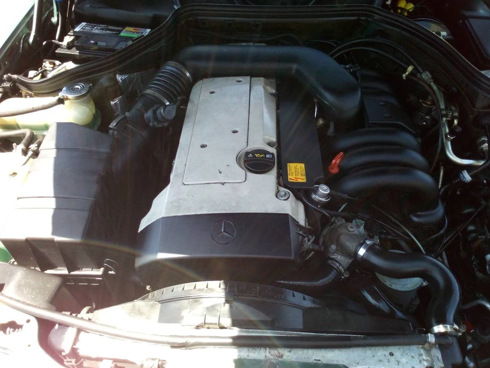 1995 Mercedes-Benz W124 E-Class - Image 10 of 12