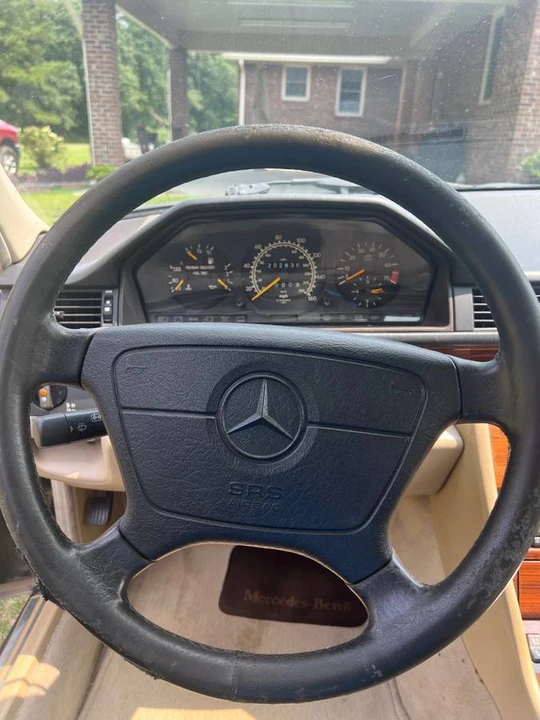1995 Mercedes-Benz W124 E-Class - Image 11 of 13