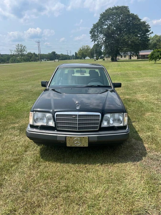 1995 Mercedes-Benz W124 E-Class - Image 6 of 13