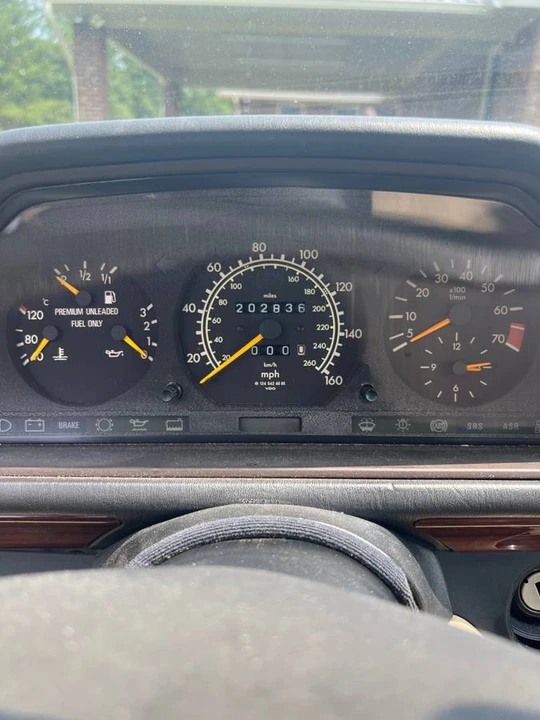 1995 Mercedes-Benz W124 E-Class - Image 5 of 13