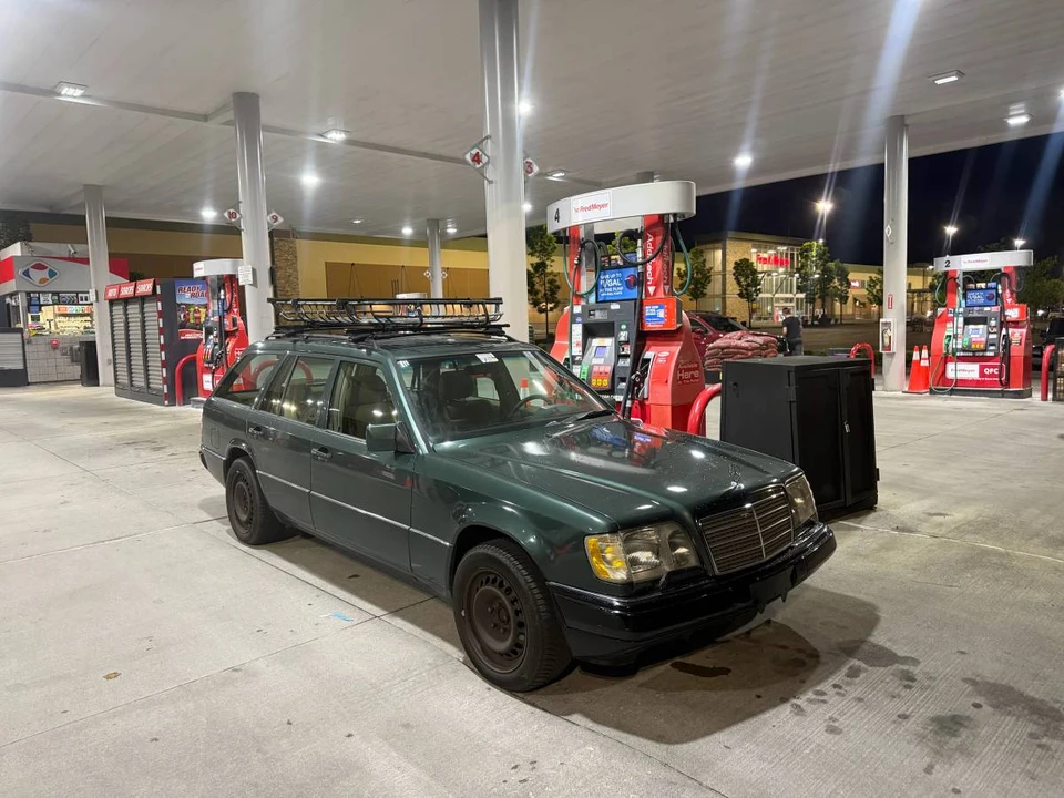 1995 Mercedes-Benz W124 E-Class - Image 5 of 12