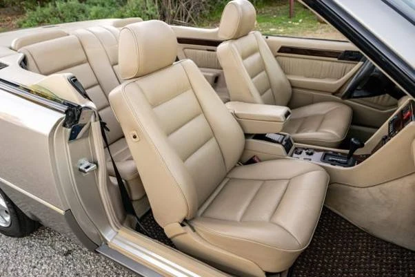 1995 Mercedes-Benz W124 E-Class - Image 2 of 4