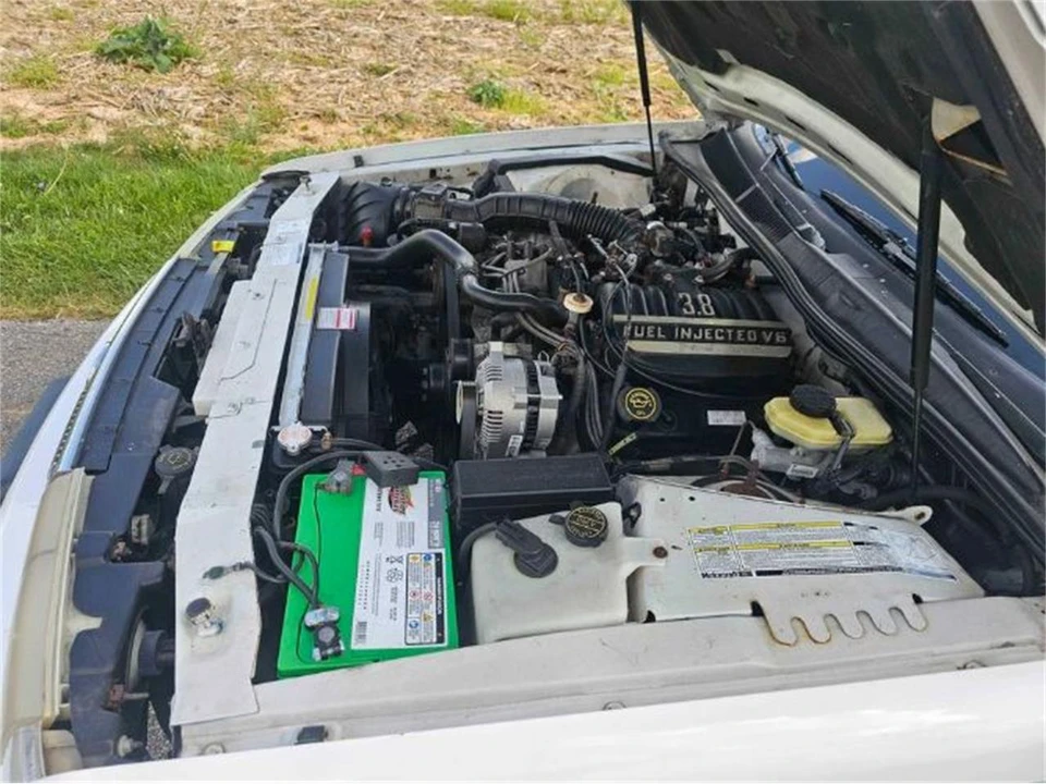 1995 Mercury Cougar 4th+ Gen - Image 4 of 15