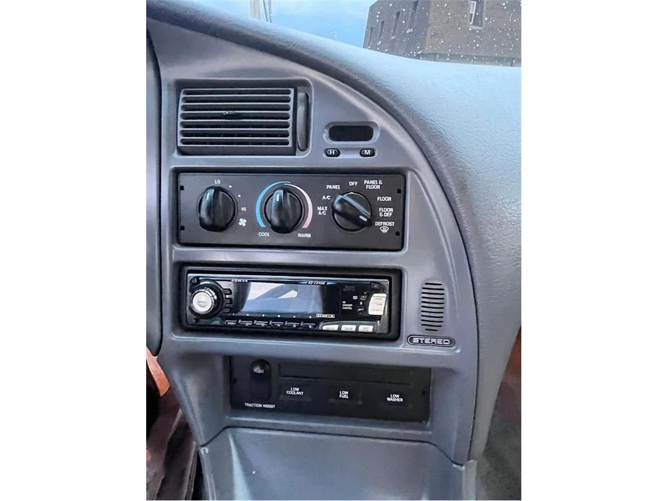 1995 Mercury Cougar 4th+ Gen - Image 15 of 16