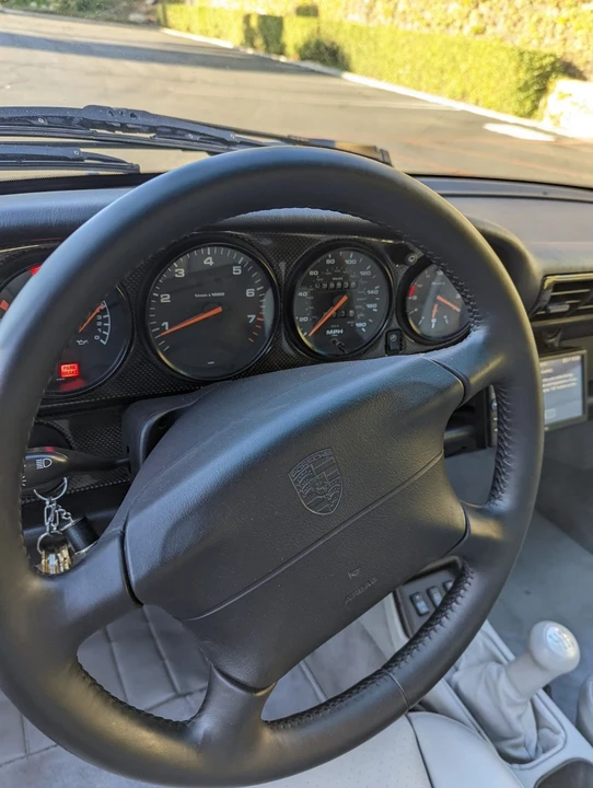 1995 Porsche 993 Carrera 4 - Image 9 of 15