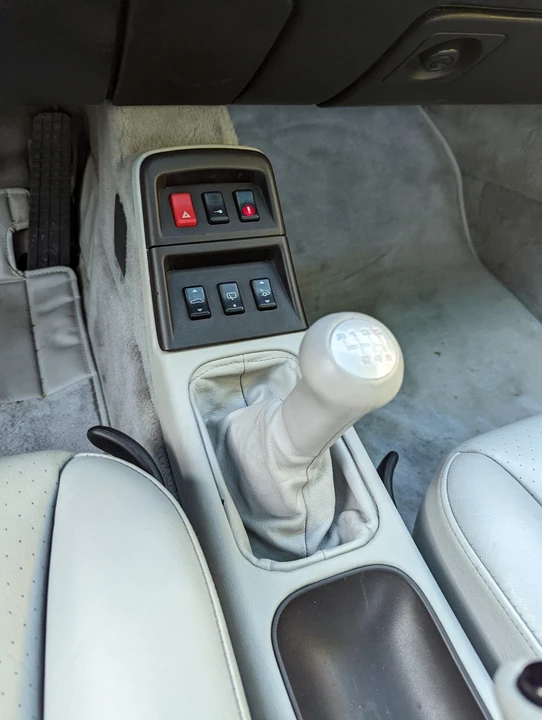 1995 Porsche 993 Carrera 4 - Image 10 of 15