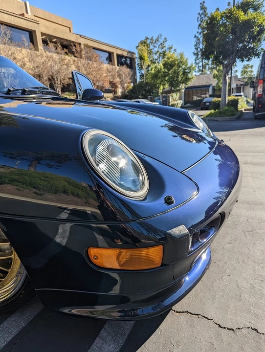 1995 Porsche 993 Carrera 4 - Image 5 of 15