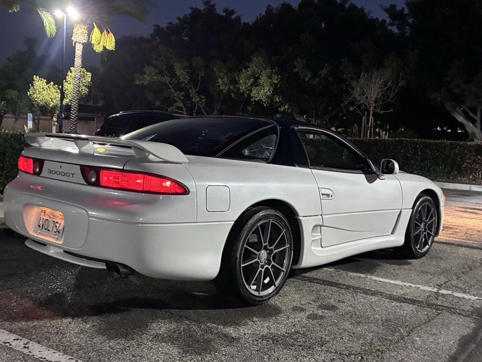 1995 Mitsubishi 3000GT Series 2 - Image 21 of 24