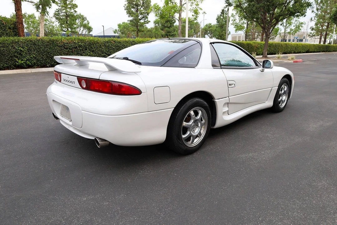 1995 Mitsubishi 3000GT Series 2 - Image 11 of 21