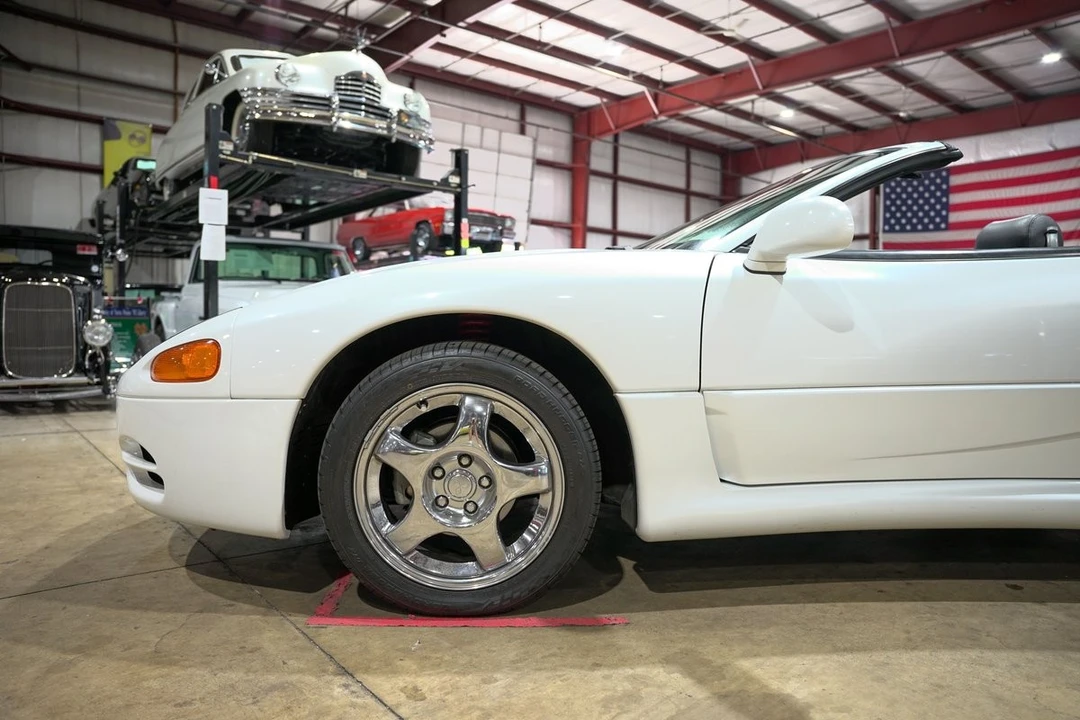 1995 Mitsubishi 3000GT Series 2 - Image 3 of 12