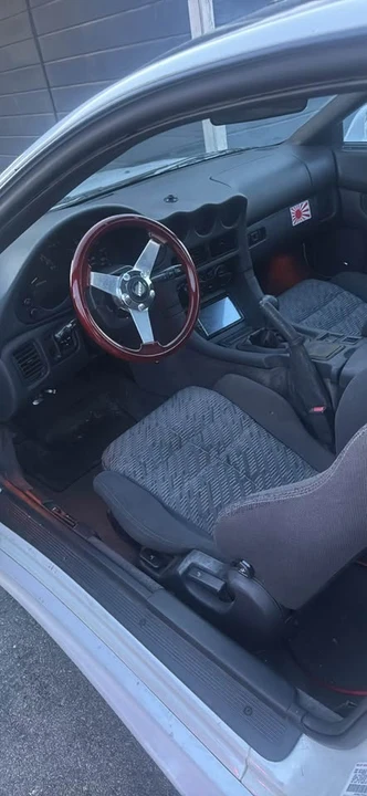 1995 Mitsubishi 3000GT Series 2 - Image 2 of 4