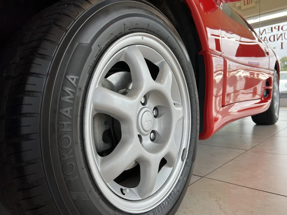 1995 Mitsubishi 3000GT Series 2 - Image 22 of 31