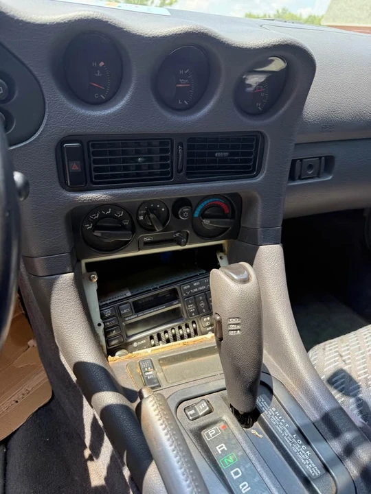 1995 Mitsubishi 3000GT Series 2 - Image 9 of 13