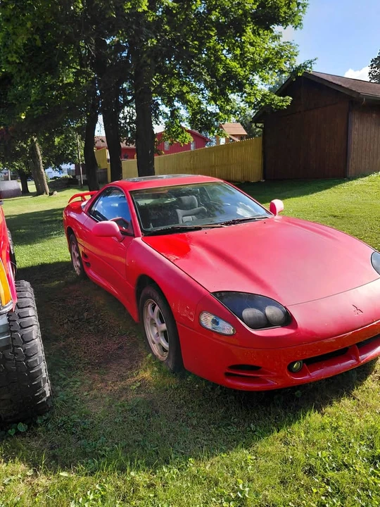1995 Mitsubishi 3000GT Series 2 - Image 2 of 3