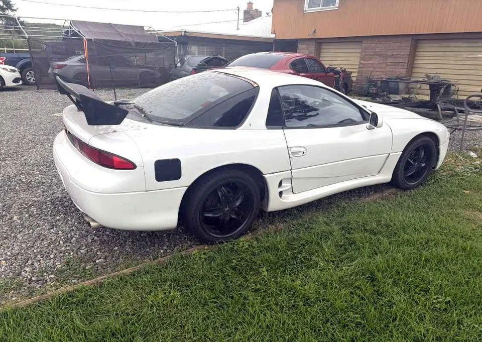 1995 Mitsubishi 3000GT Series 2 - Image 2 of 4