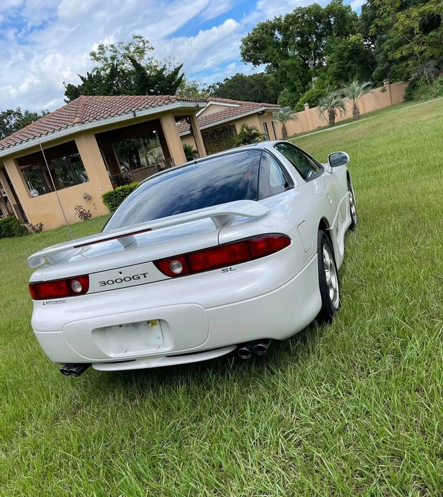 1995 Mitsubishi 3000GT Series 2 - Image 2 of 5