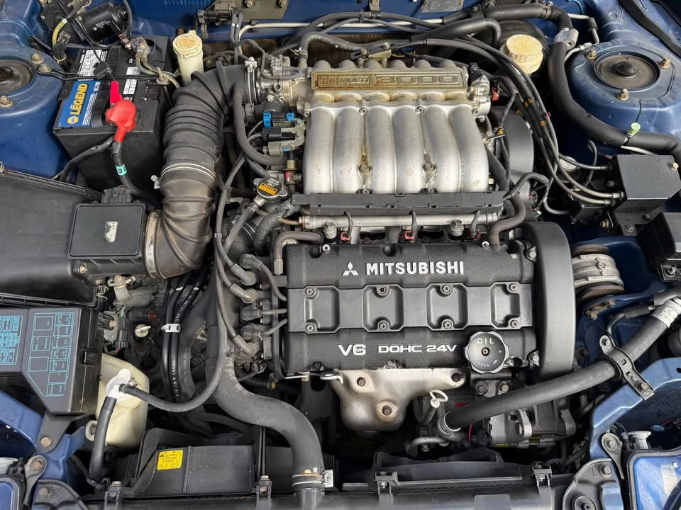 1995 Mitsubishi 3000GT Series 2 - Image 13 of 14