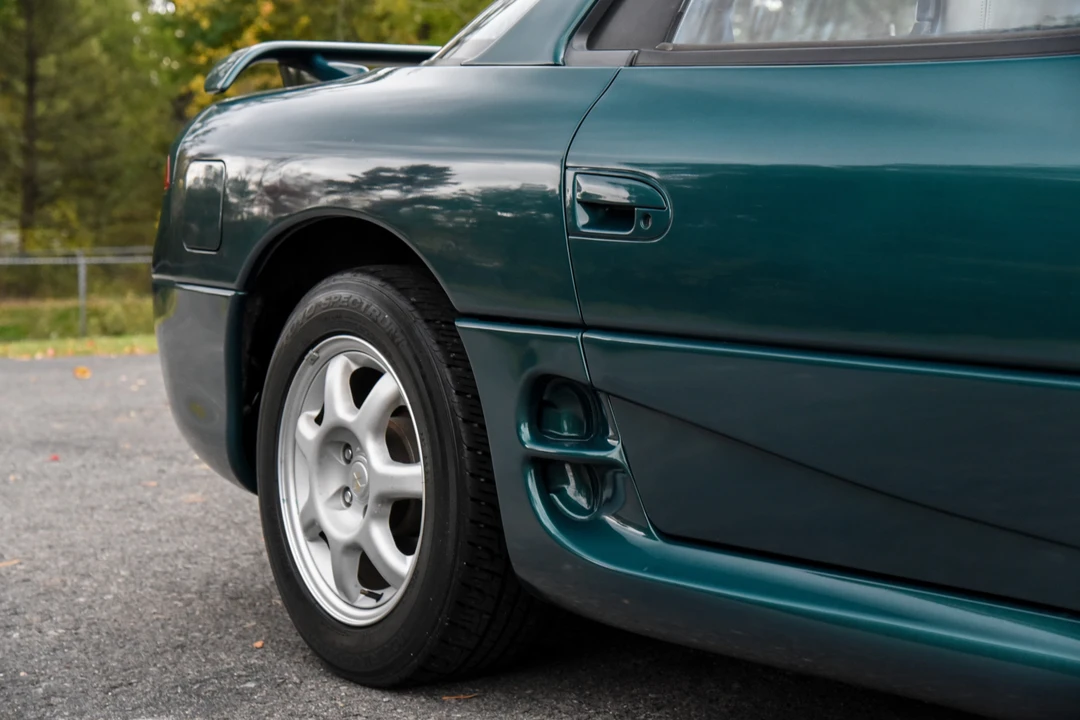 1995 Mitsubishi 3000GT Series 2 - Image 14 of 31
