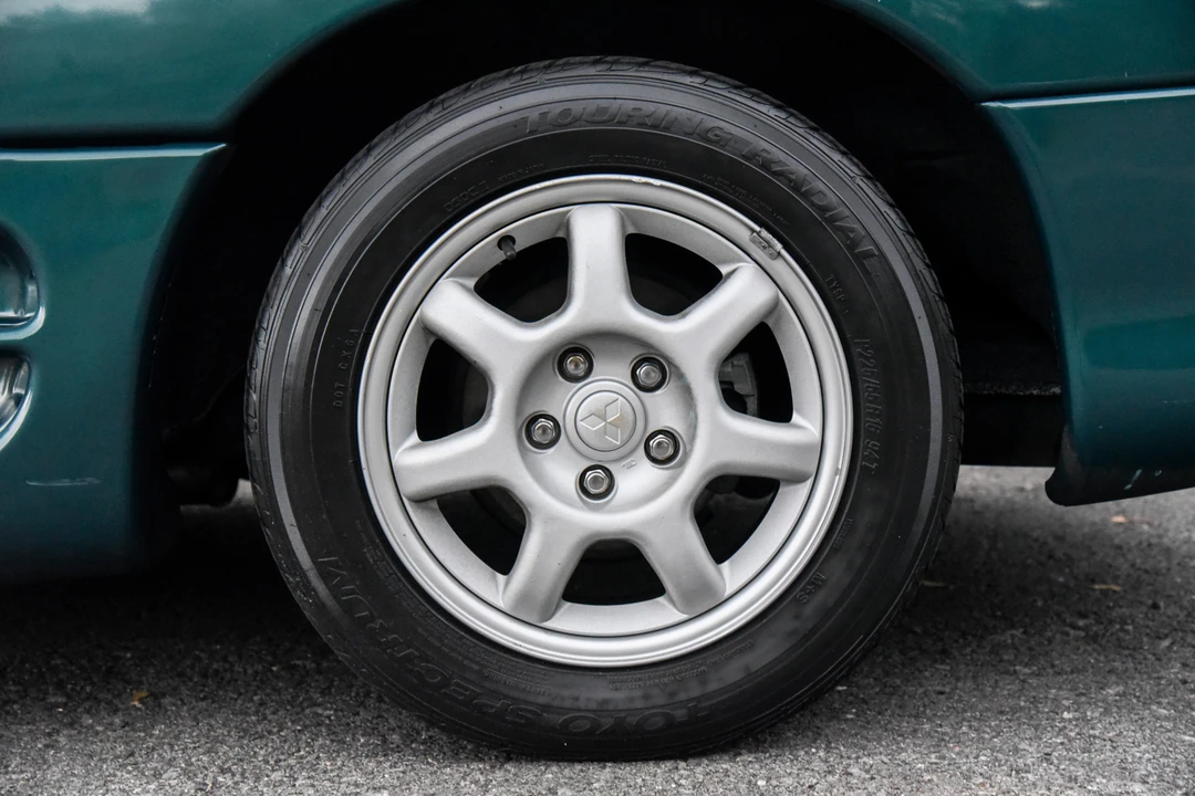 1995 Mitsubishi 3000GT Series 2 - Image 30 of 31