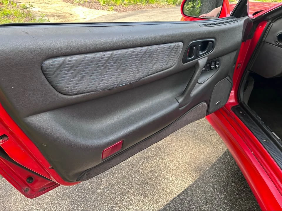 1995 Mitsubishi 3000GT Series 2 - Image 3 of 17