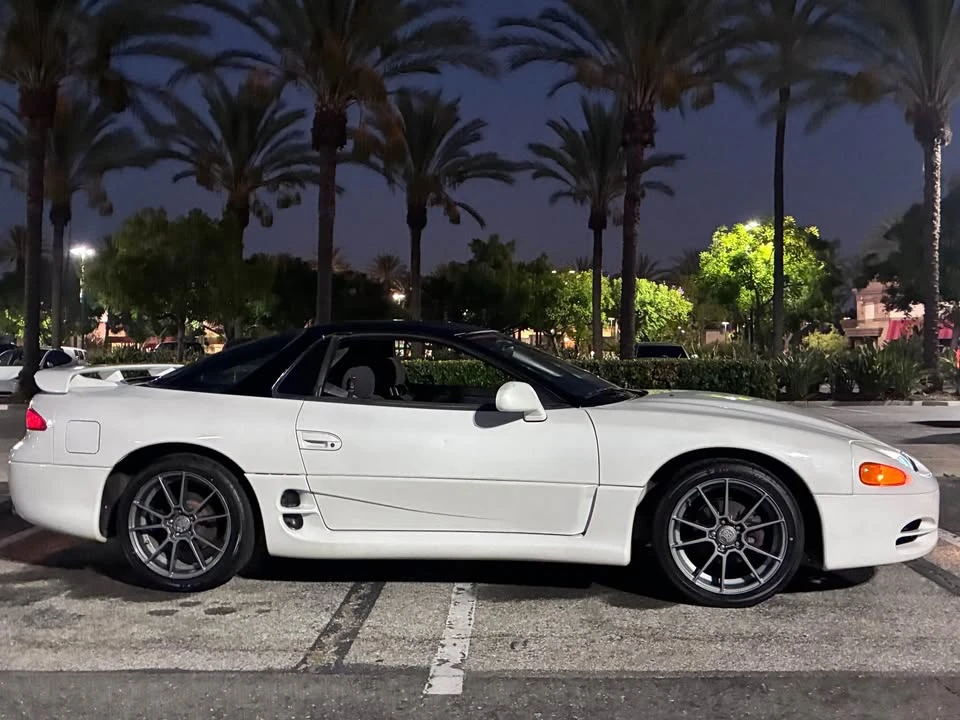 1995 Mitsubishi 3000GT Series 2 - Image 14 of 15