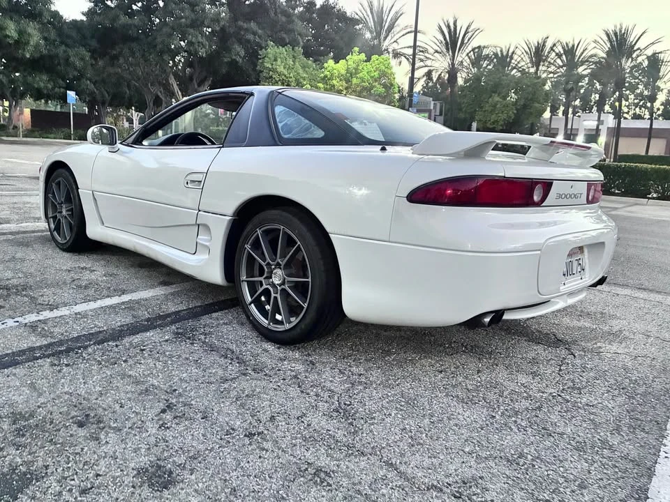 1995 Mitsubishi 3000GT Series 2 - Image 3 of 15