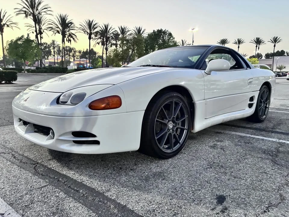 1995 Mitsubishi 3000GT Series 2 - Image 4 of 15