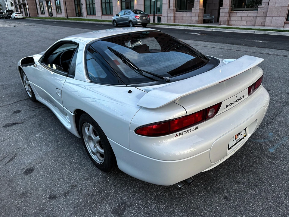1995 Mitsubishi 3000GT Series 2 - Image 12 of 31