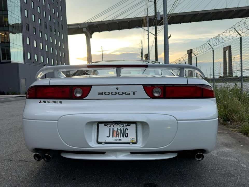 1995 Mitsubishi 3000GT Series 2 - Image 17 of 31