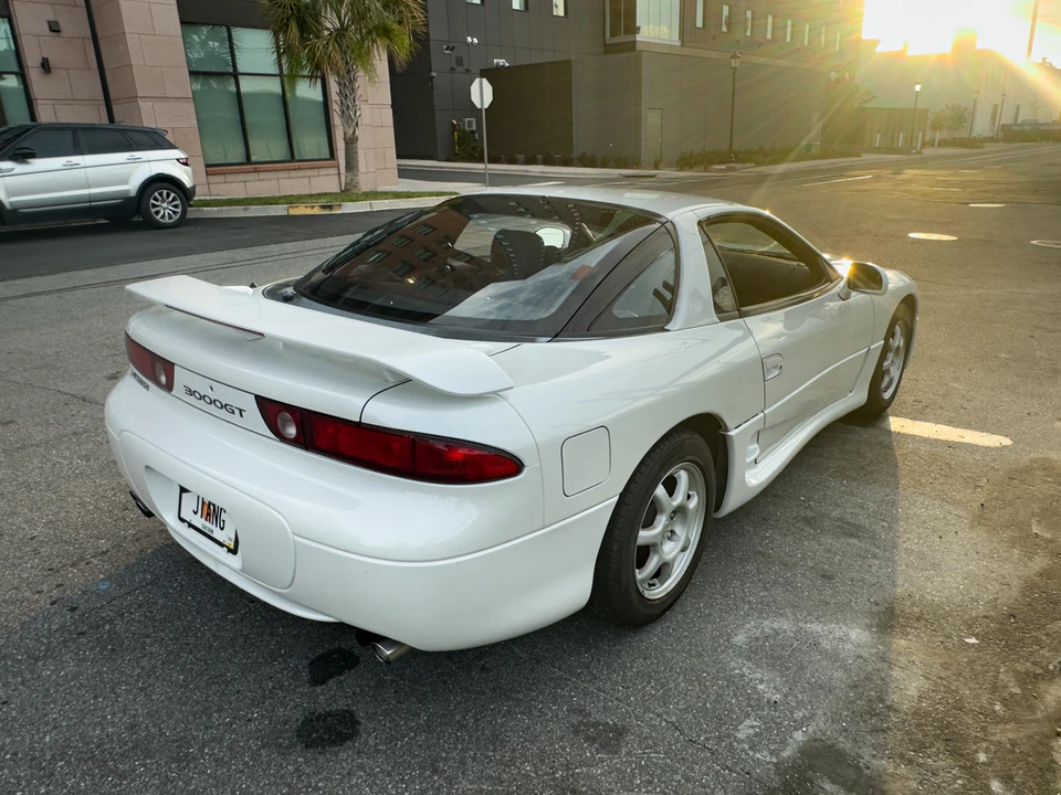 1995 Mitsubishi 3000GT Series 2 - Image 18 of 31
