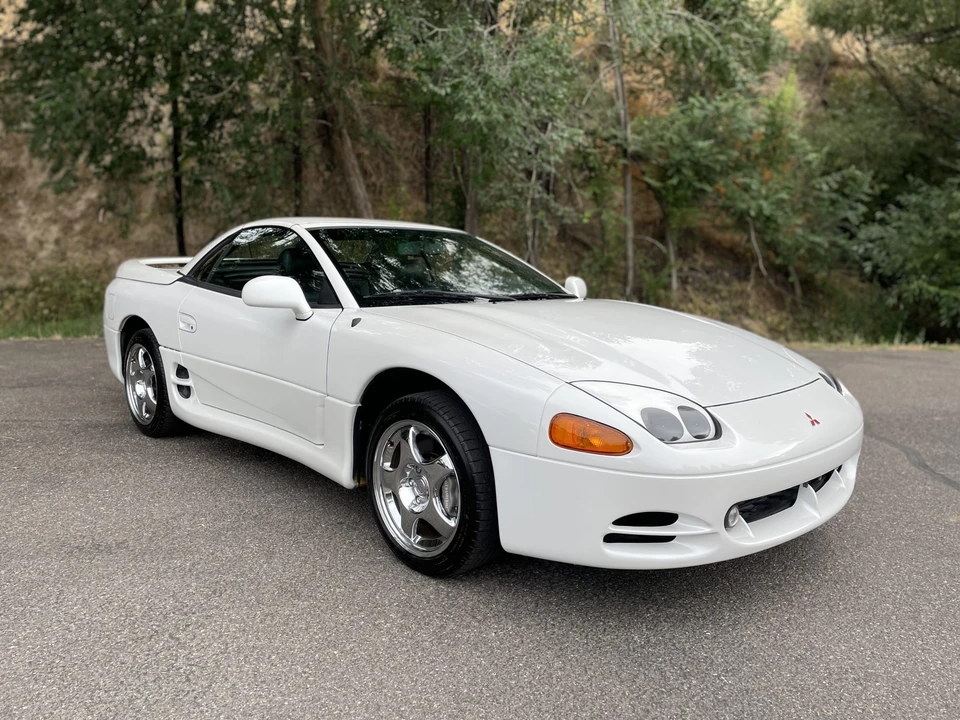 1995 Mitsubishi 3000GT Series 2 - Image 2 of 31