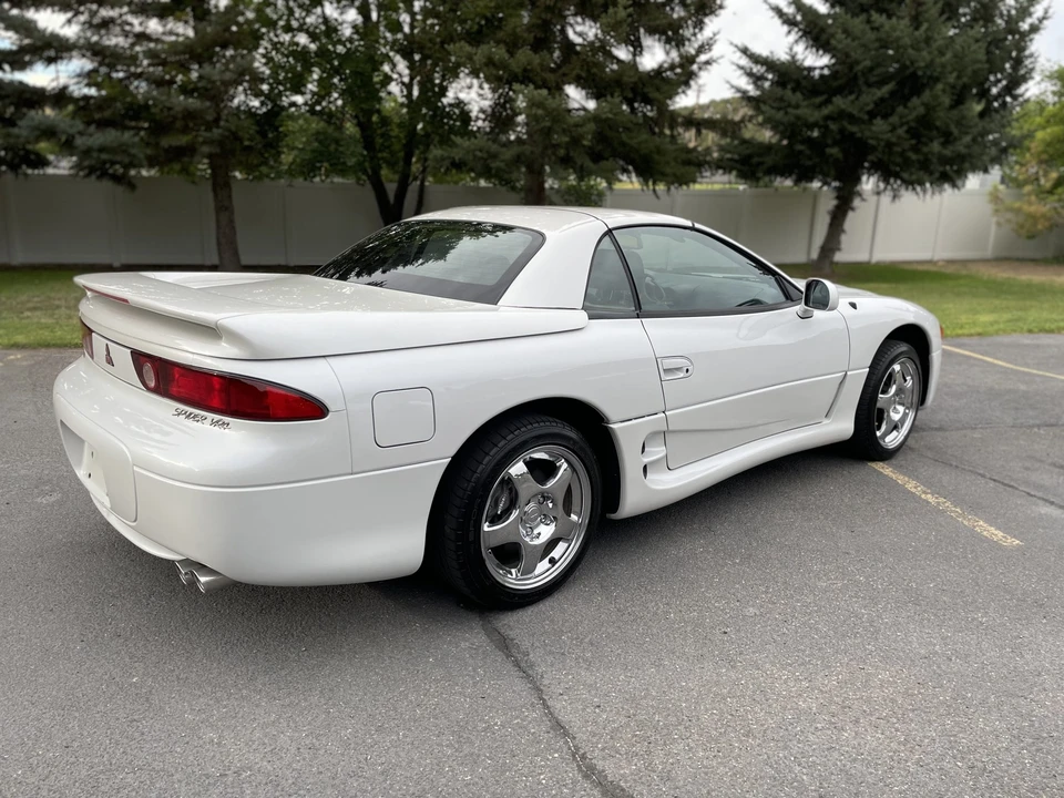 1995 Mitsubishi 3000GT Series 2 - Image 13 of 31
