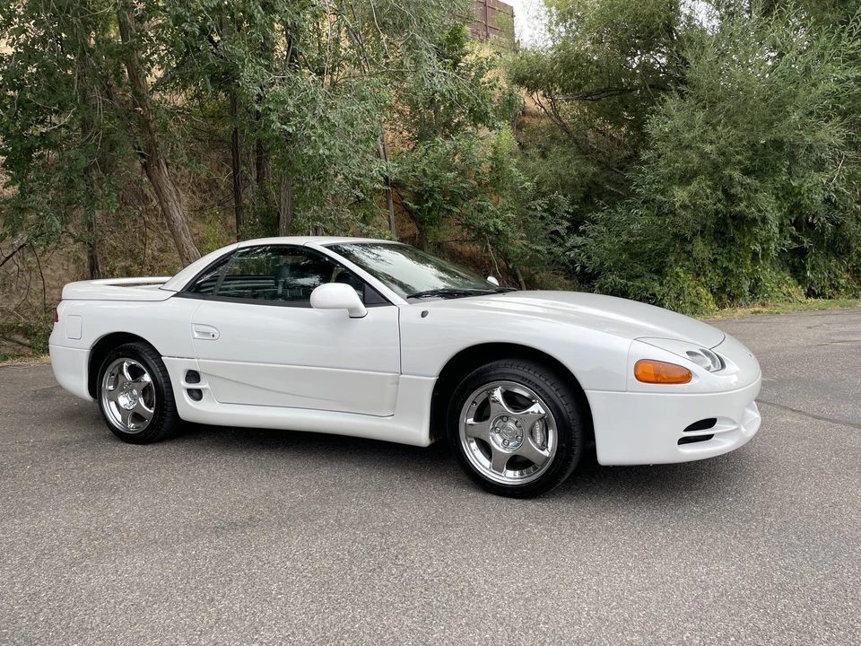 1995 Mitsubishi 3000GT Series 2 - Image 17 of 31