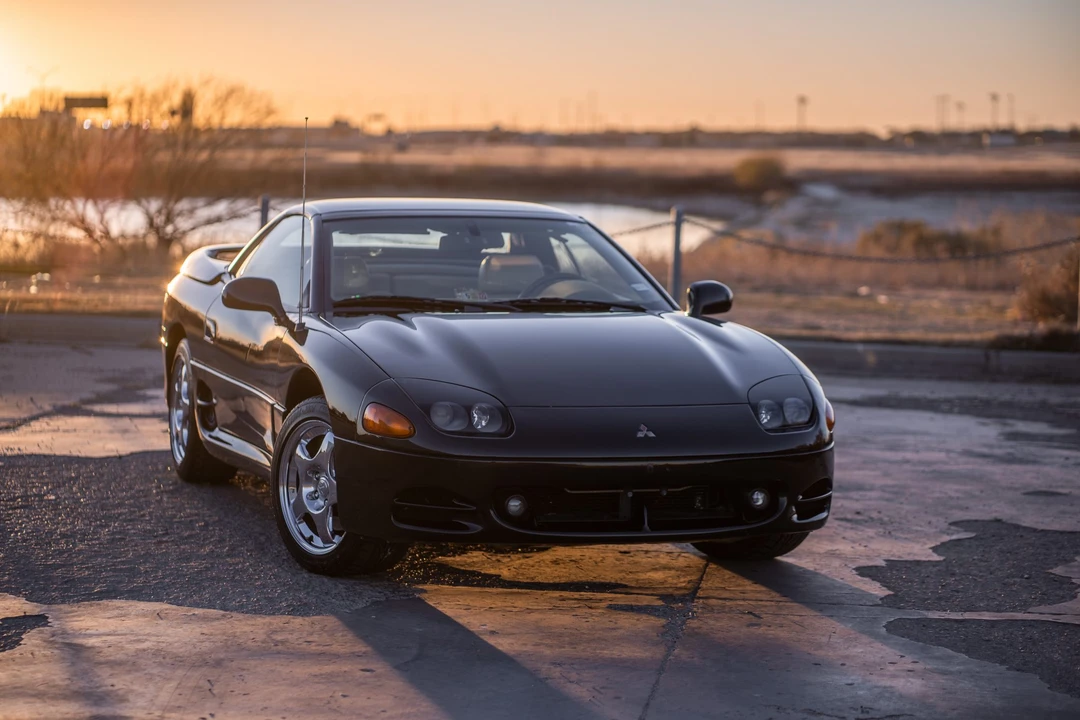 1995 Mitsubishi 3000GT Series 2 - Image 2 of 31