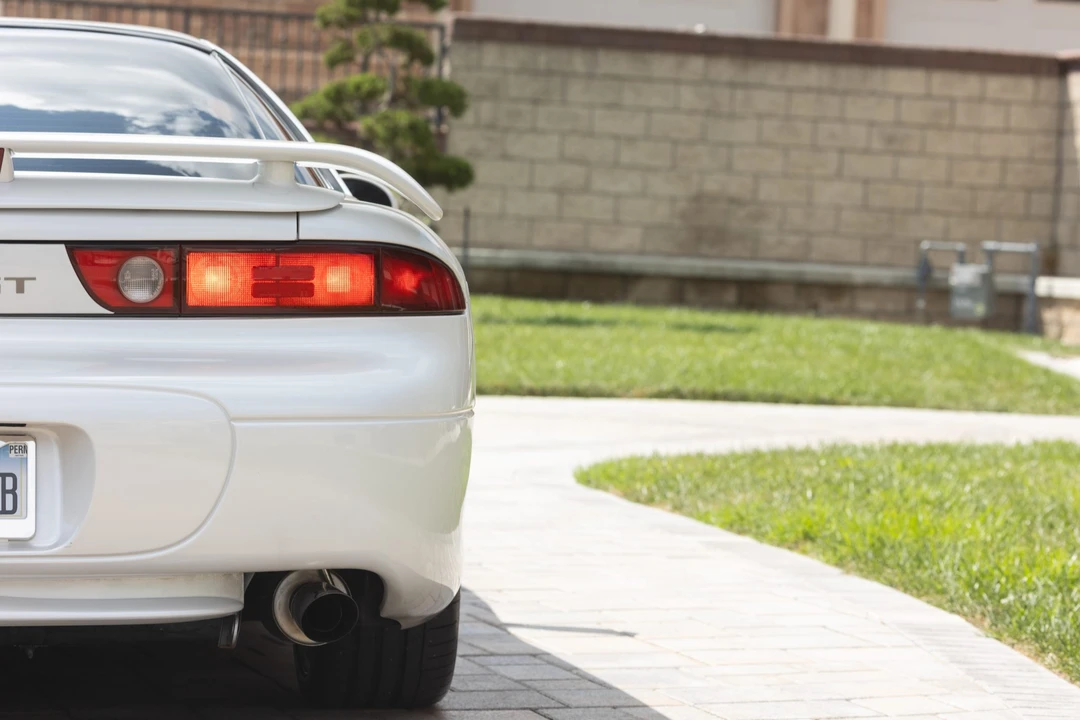 1995 Mitsubishi 3000GT Series 2 - Image 19 of 31