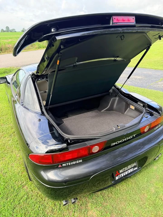 1995 Mitsubishi 3000GT Series 2 - Image 7 of 10